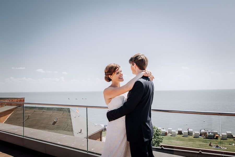 Hochzeit im Wattenmeer-Besucherzentrum – Elena & Jan Willem - Foto 11