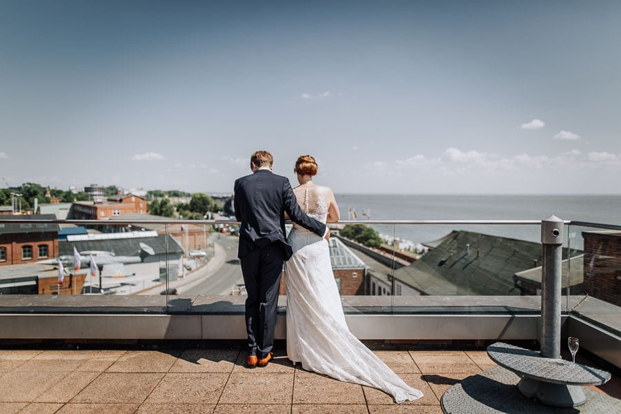 Hochzeit im Wattenmeer-Besucherzentrum – Elena & Jan Willem - Foto 12