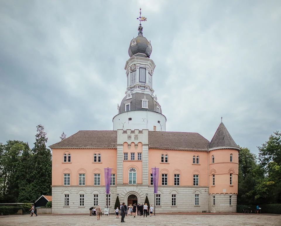 Schlossmuseum Jever von vorne